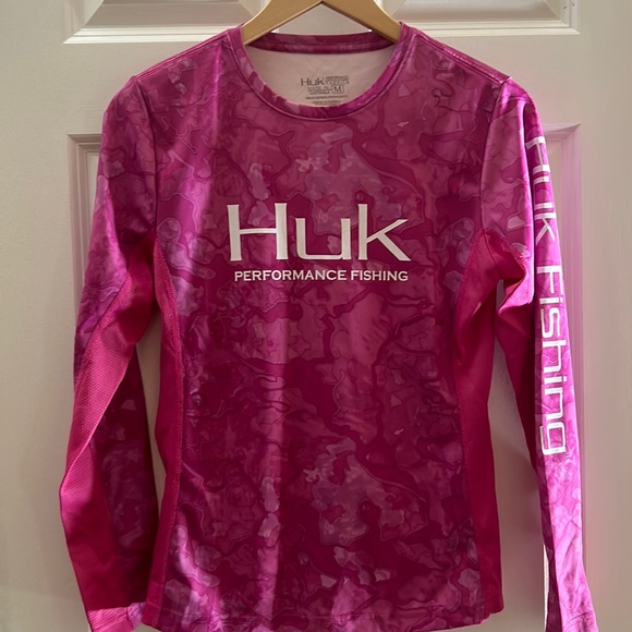 Huk Pants - Woman's Huk light weight shirt Size M